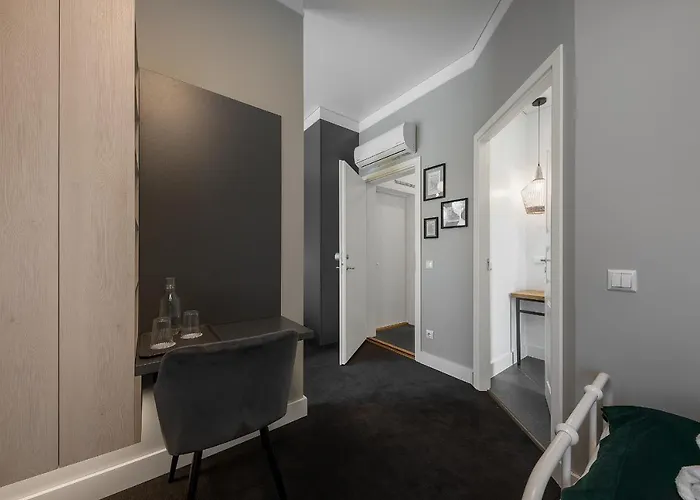 Guest house Legends House I For Families I Free Parking 3*